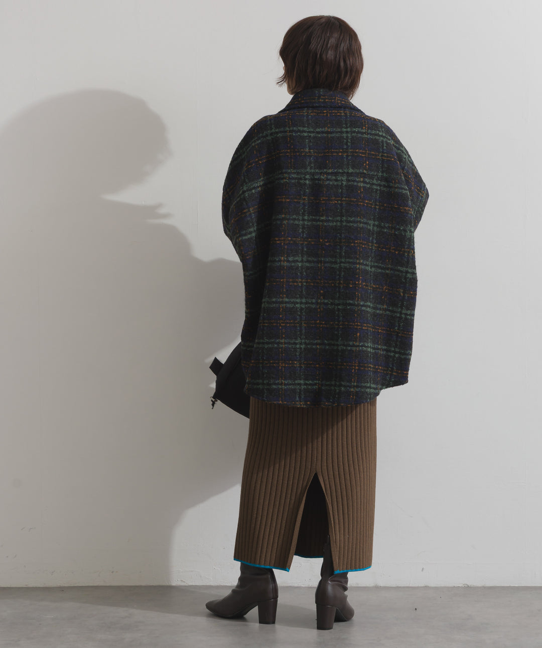 カラーヘムワイドリブニットタイトスカート