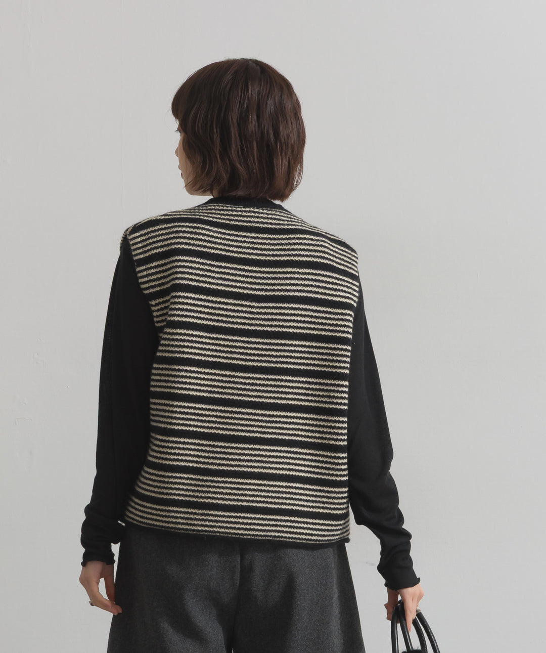 前開きボタンニットベスト