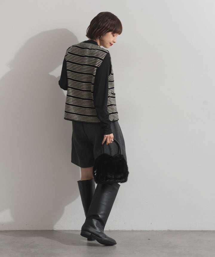 前開きボタンニットベスト