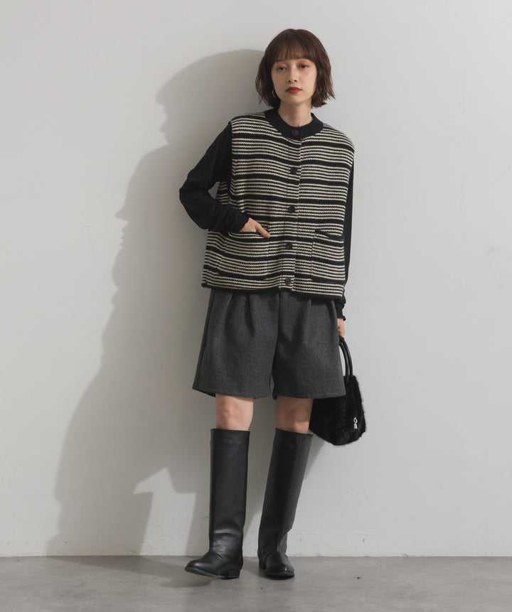 前開きボタンニットベスト