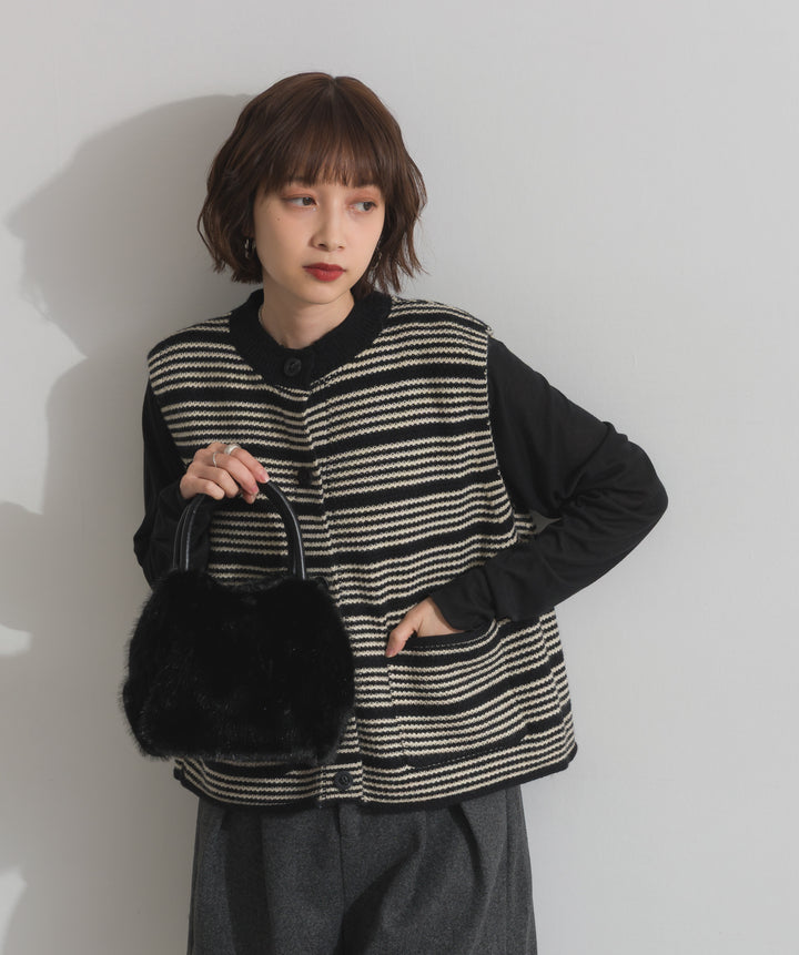 前開きボタンニットベスト