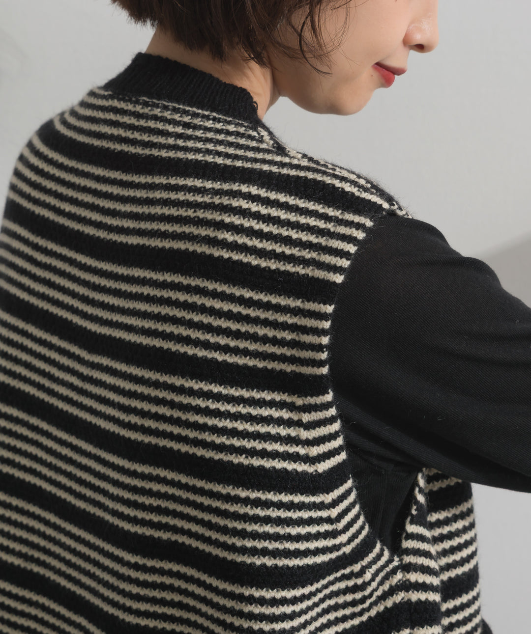 前開きボタンニットベスト