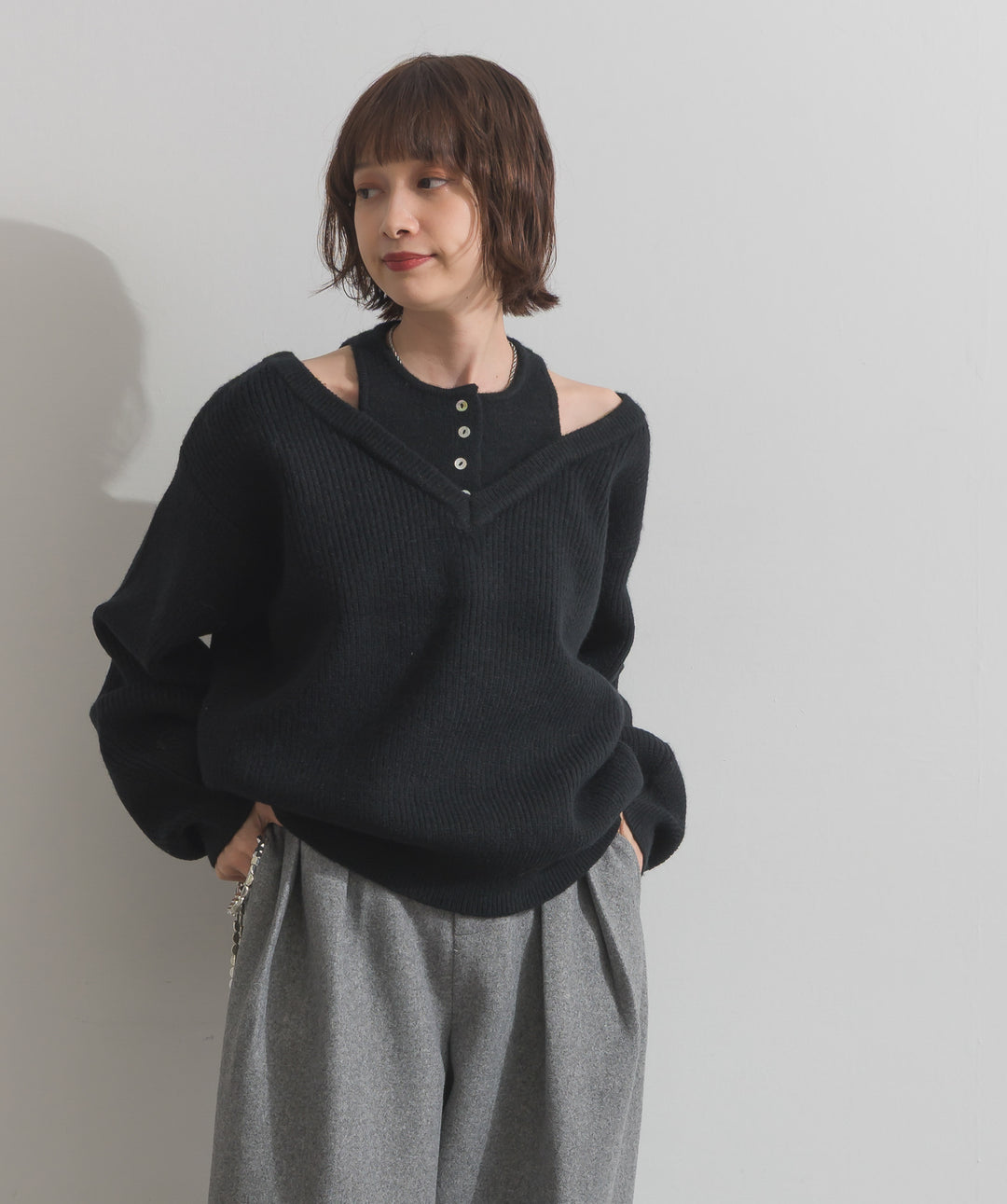 タンクレイヤード風肩開きプルオーバー