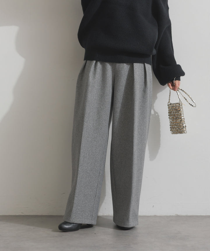 タックトラウザーズパンツ