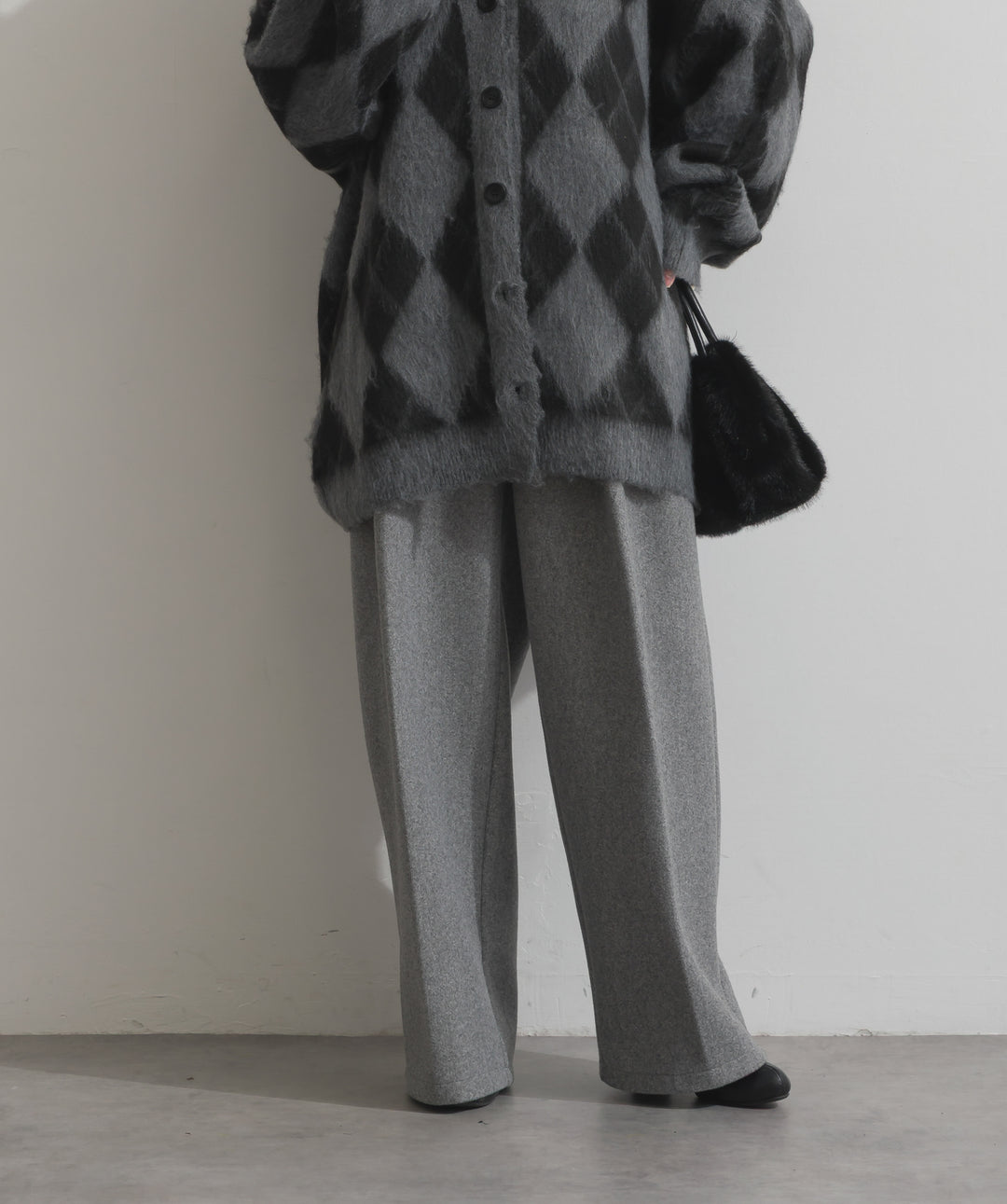 タックトラウザーズパンツ