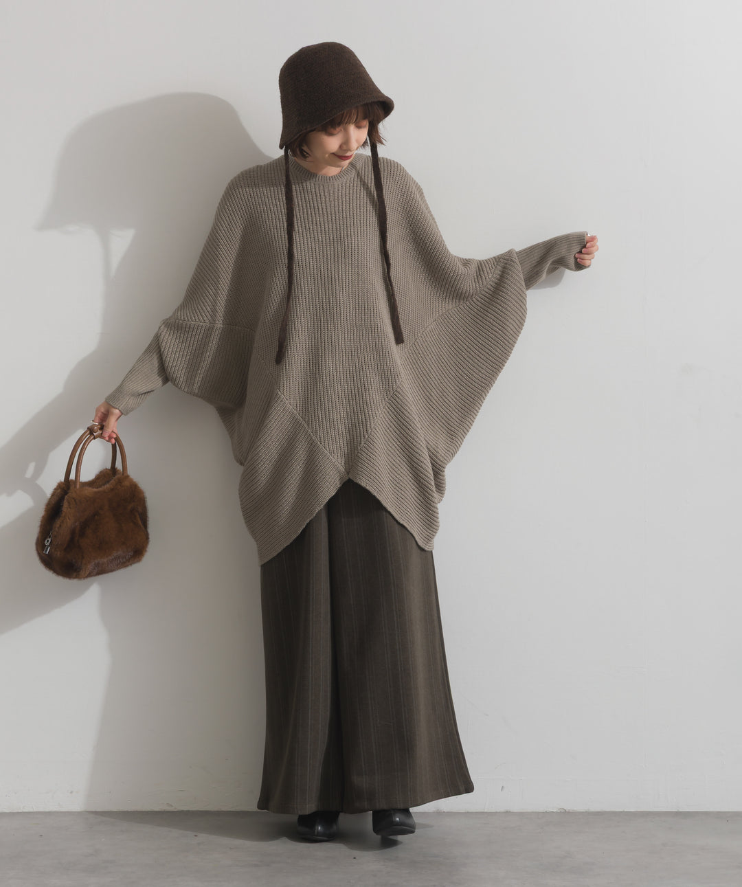 ルーズドレープドルマンニットプルオーバー