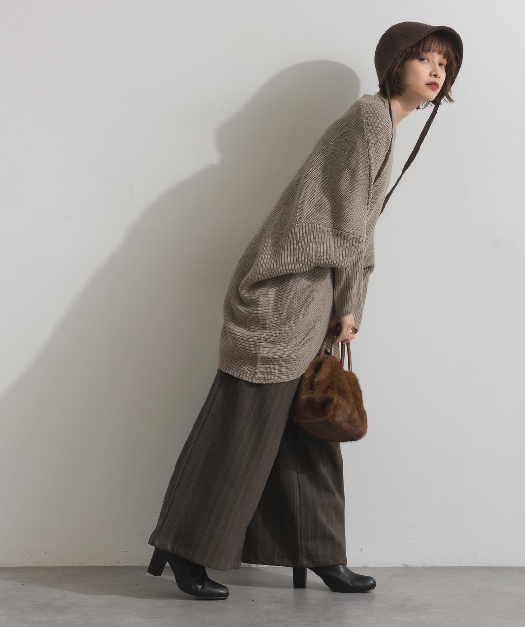 ルーズドレープドルマンニットプルオーバー