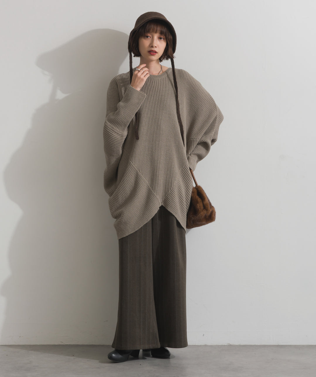 ルーズドレープドルマンニットプルオーバー