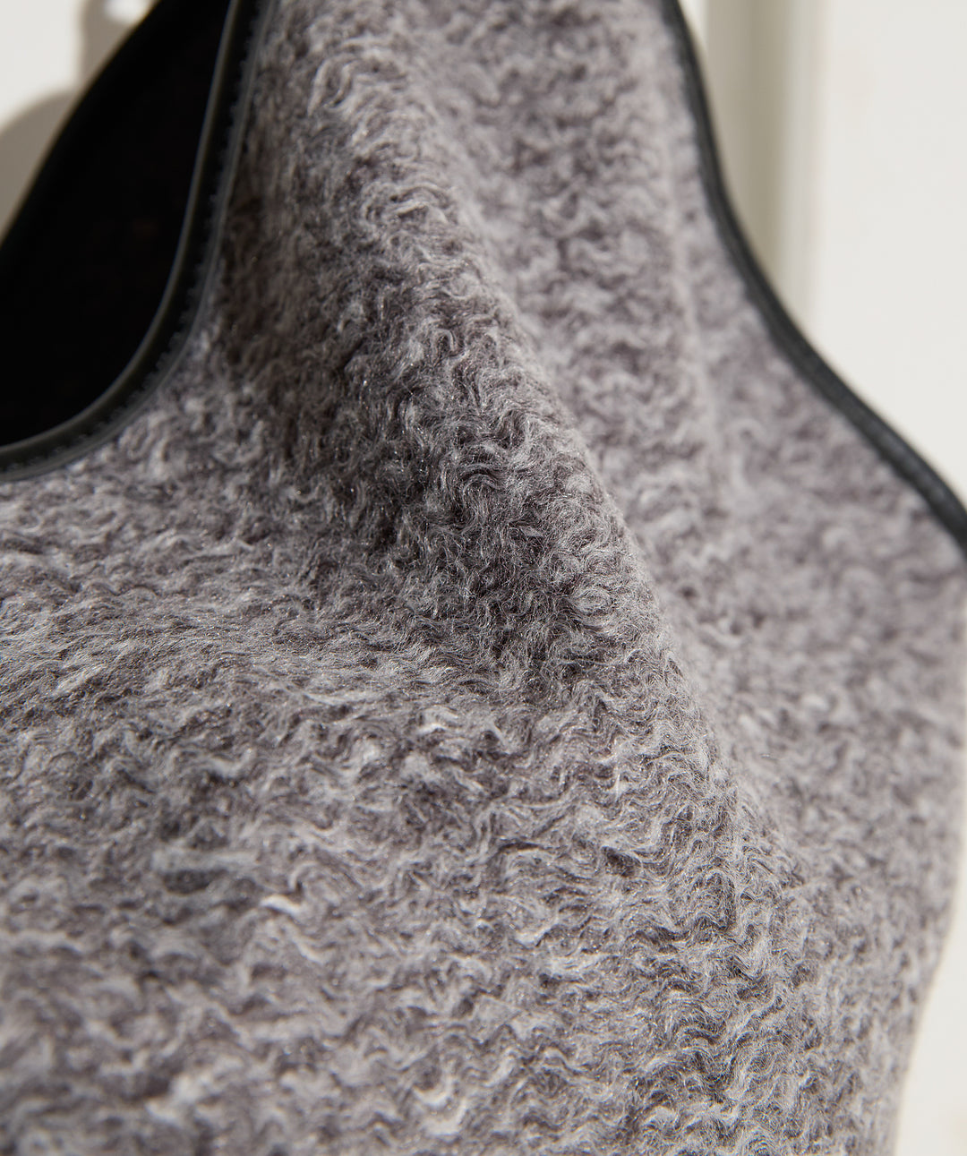 フェイクウールワンショルダーバック