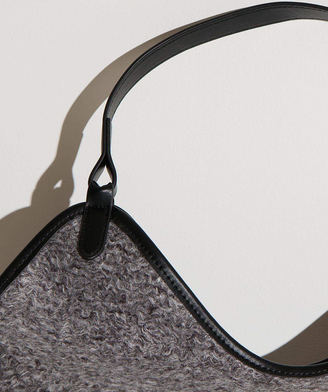 フェイクウールワンショルダーバック