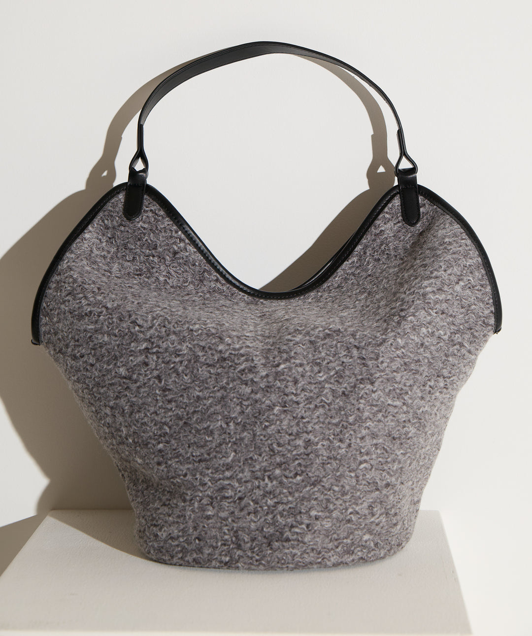 フェイクウールワンショルダーバック