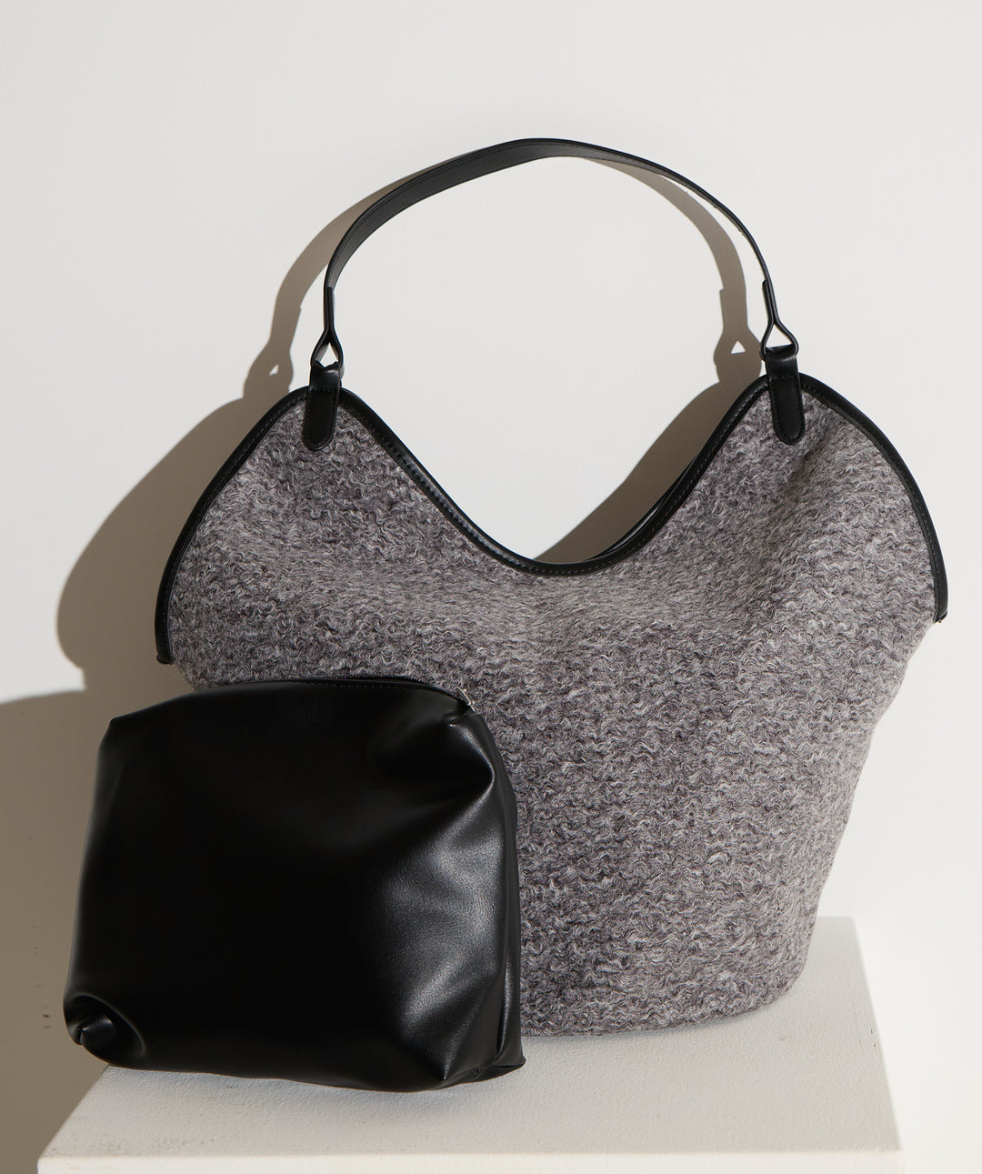 フェイクウールワンショルダーバック