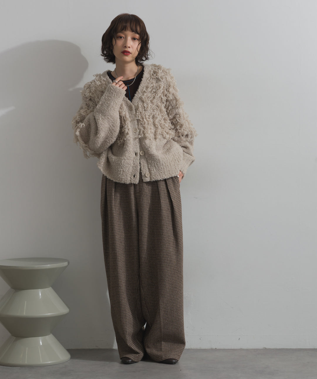 ループ編みVネックニットカーディガン