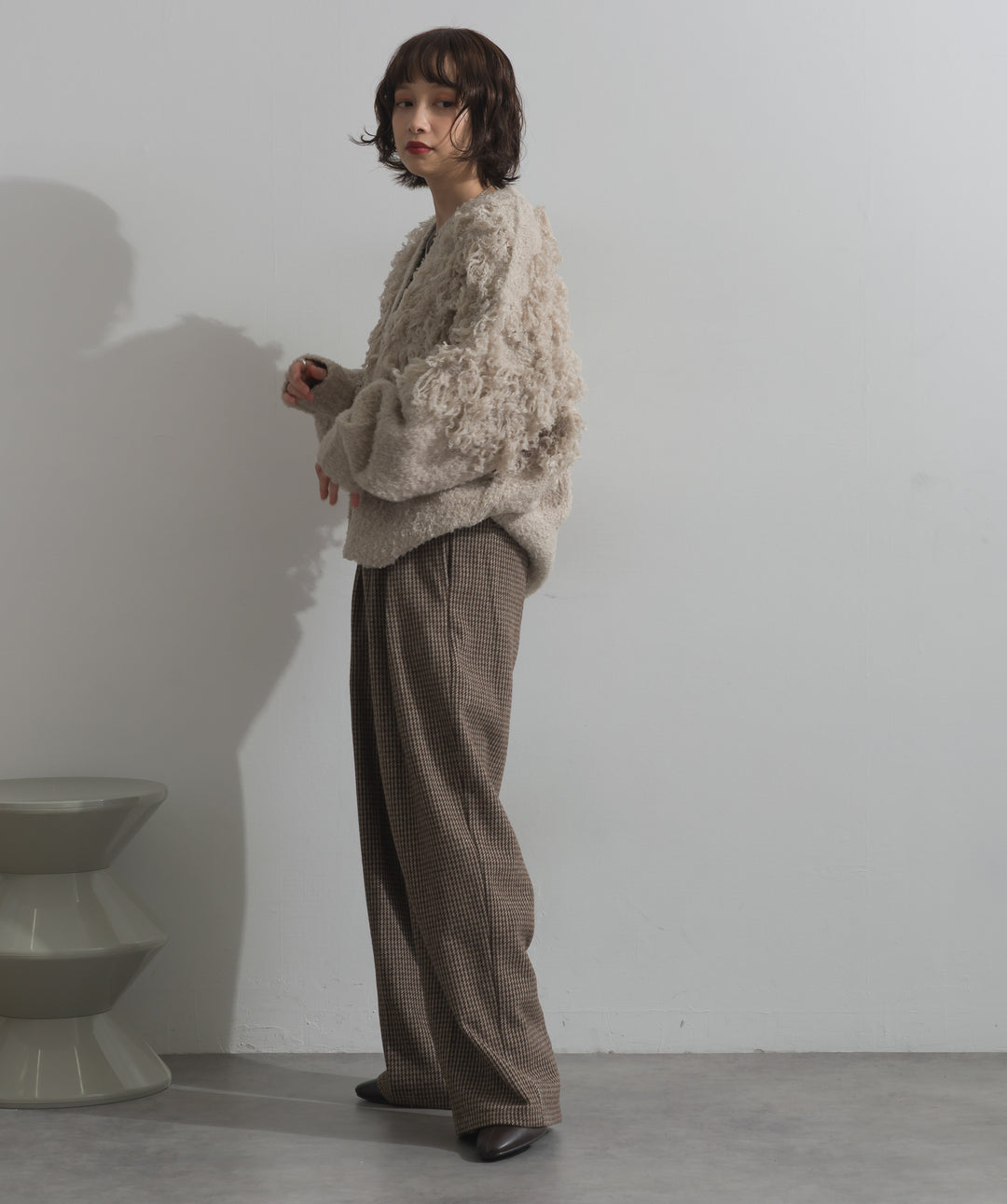 ループ編みVネックニットカーディガン