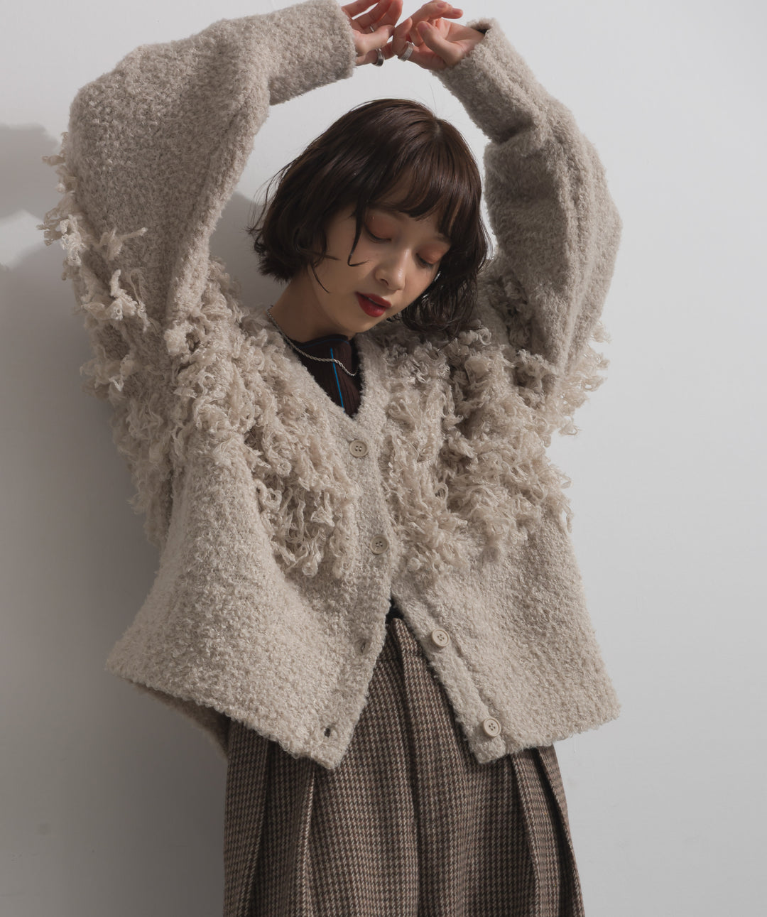 ループ編みVネックニットカーディガン