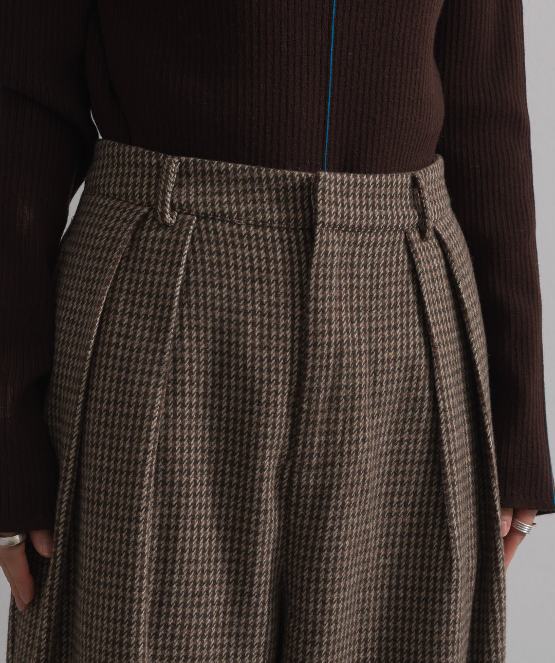 千鳥柄タックトラウザーズパンツ