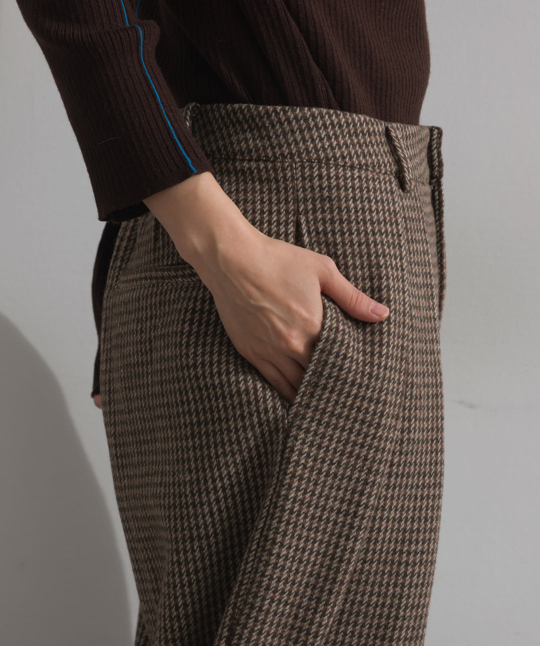 千鳥柄タックトラウザーズパンツ