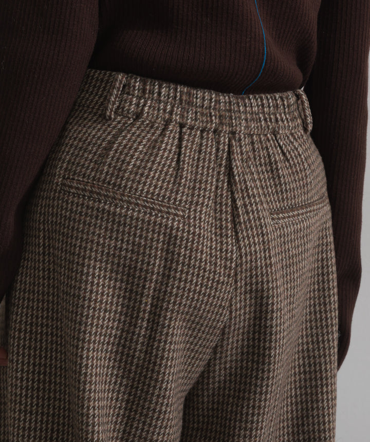 千鳥柄タックトラウザーズパンツ