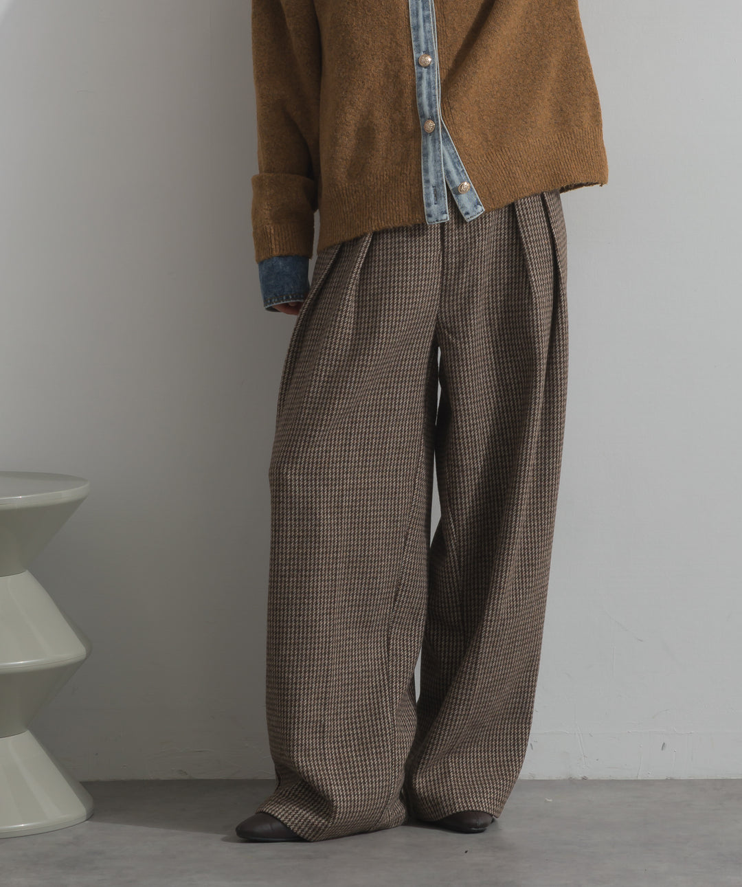 千鳥柄タックトラウザーズパンツ