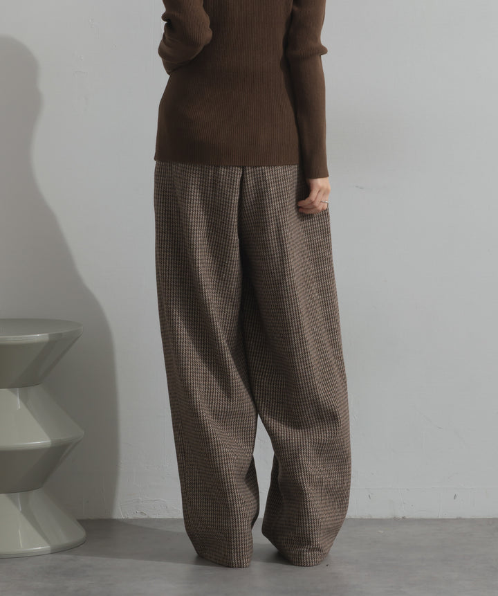 千鳥柄タックトラウザーズパンツ