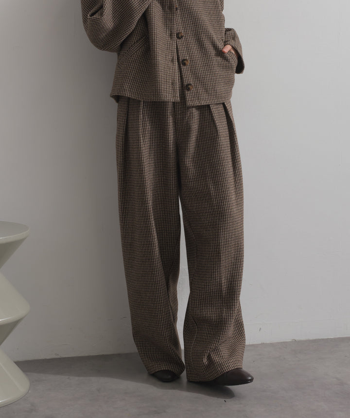 千鳥柄タックトラウザーズパンツ