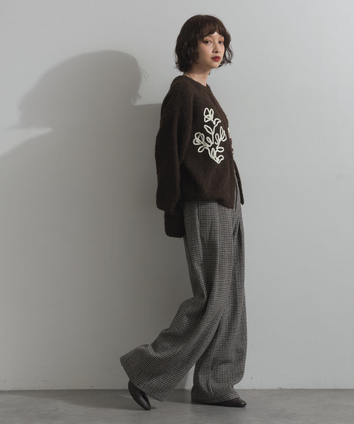 テープ刺繍ニットカーディガン