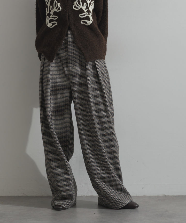 千鳥柄タックトラウザーズパンツ