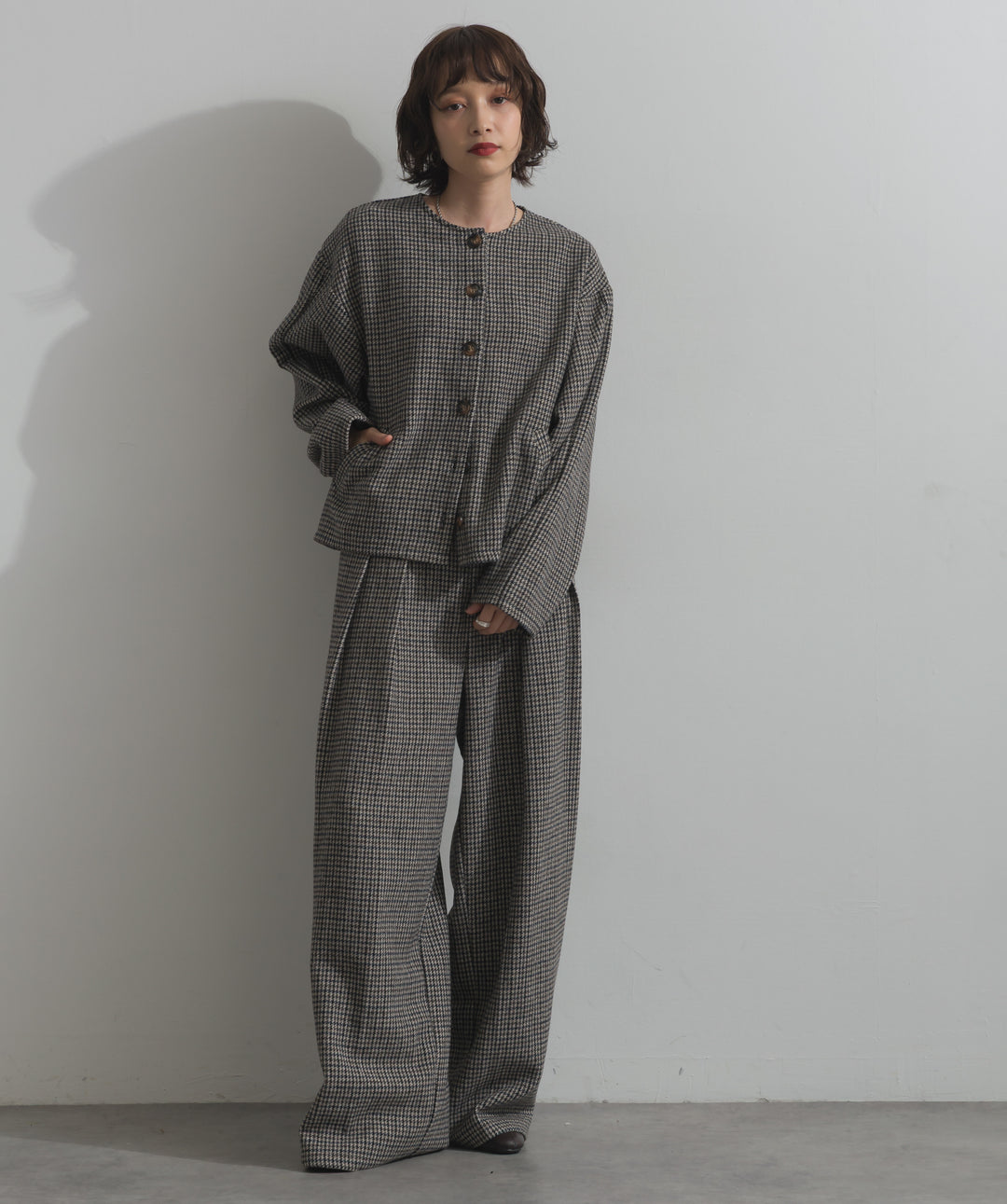 千鳥柄タックトラウザーズパンツ