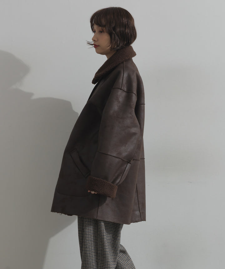 リバーシブルムートンコート