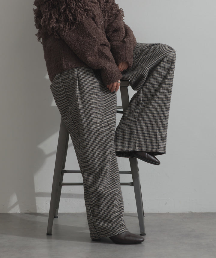 千鳥柄タックトラウザーズパンツ