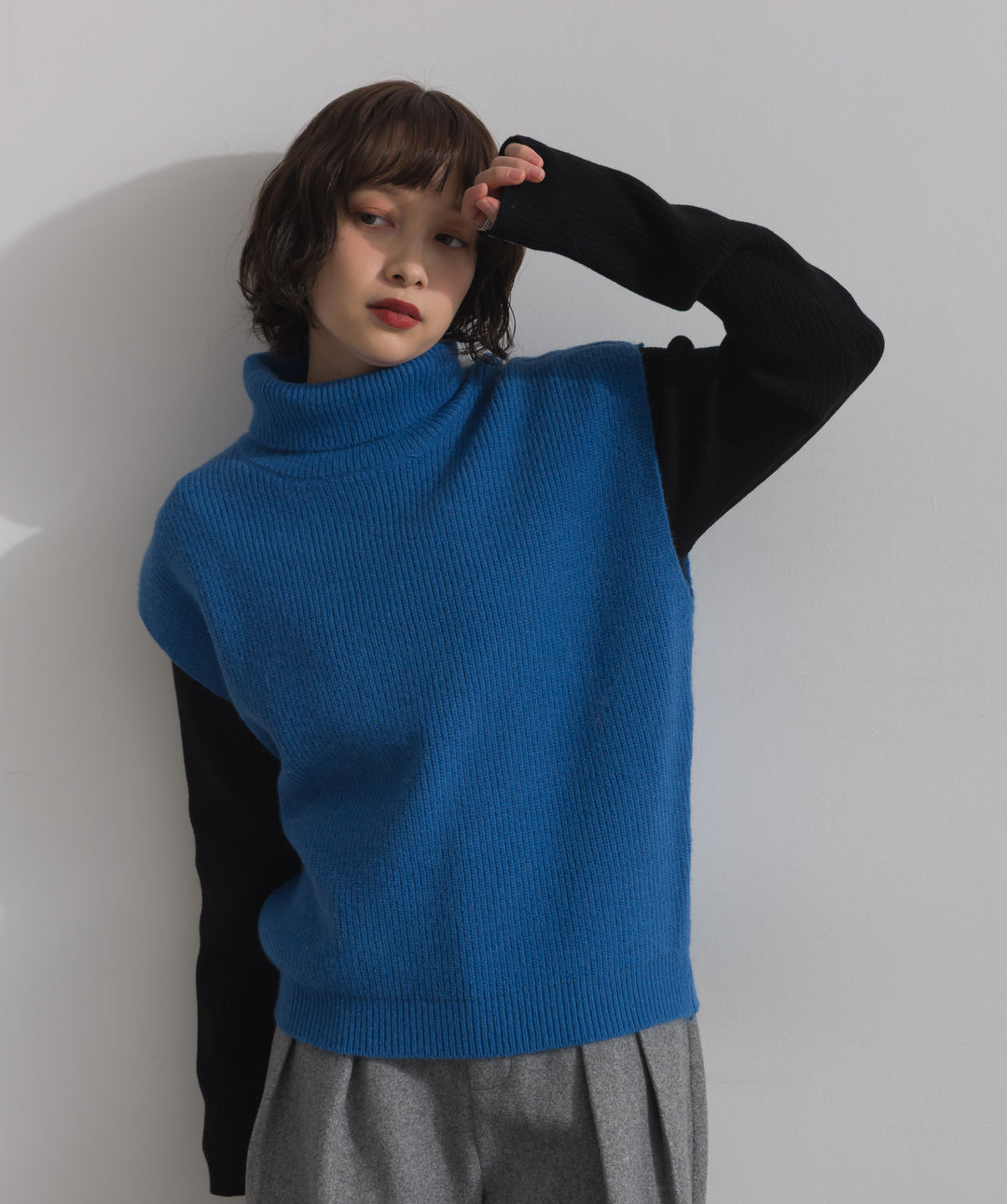 ハイネックニットベスト