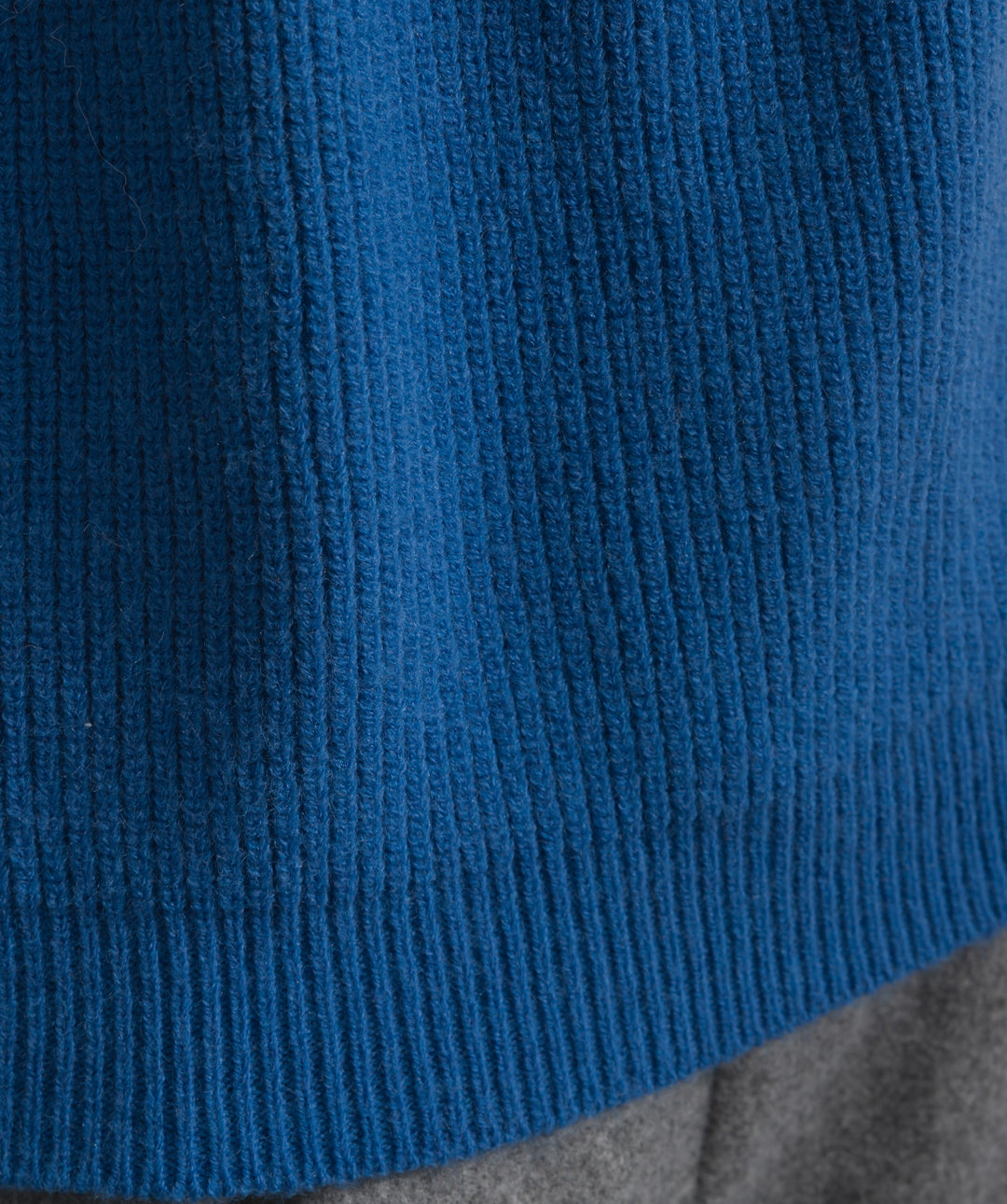 ハイネックニットベスト