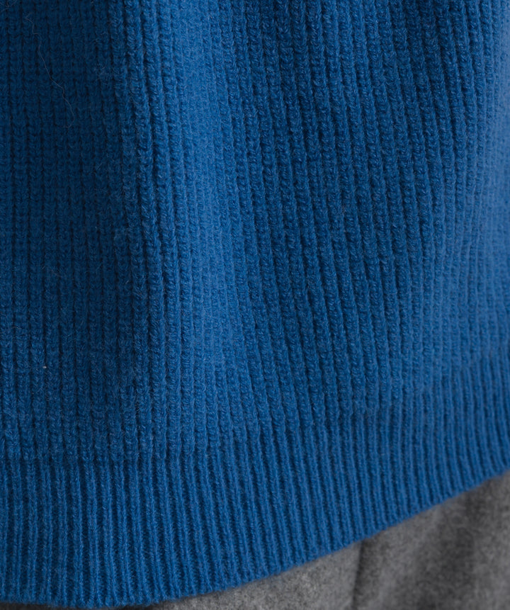 ハイネックニットベスト