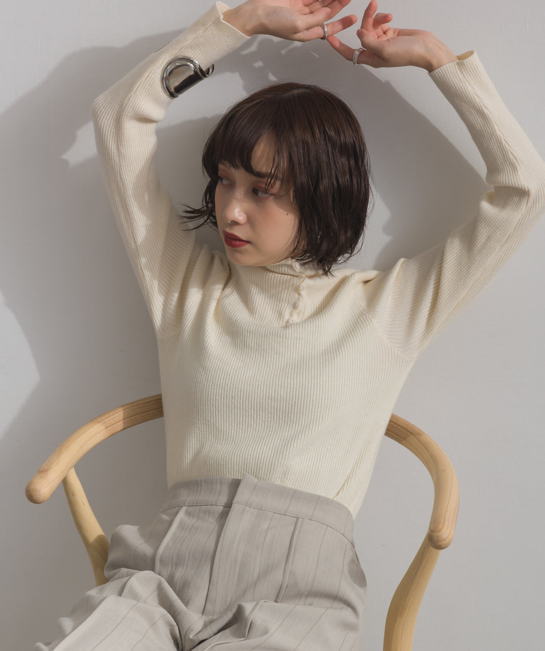 ハイネックニット