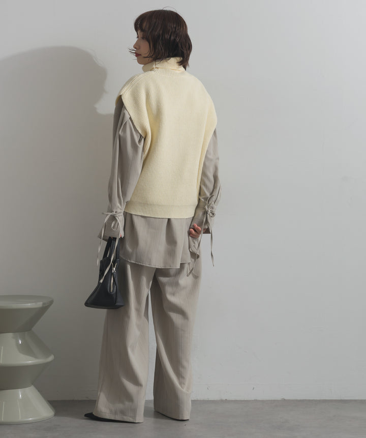 ハイネックニットベスト