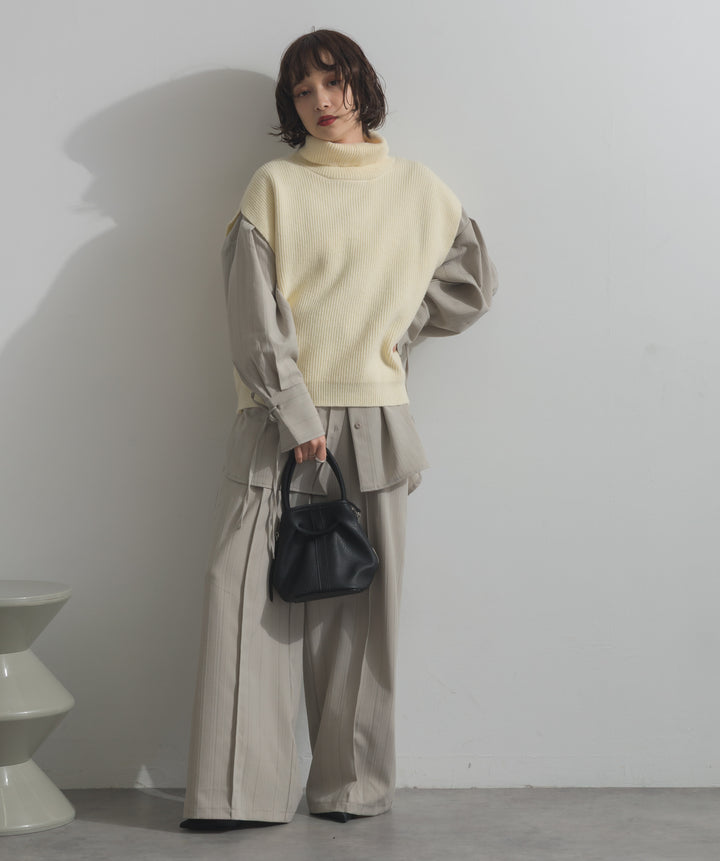 ハイネックニットベスト