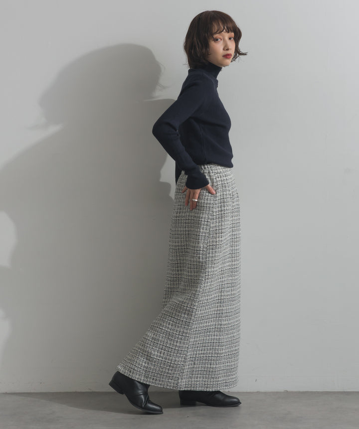 ハイネックニット