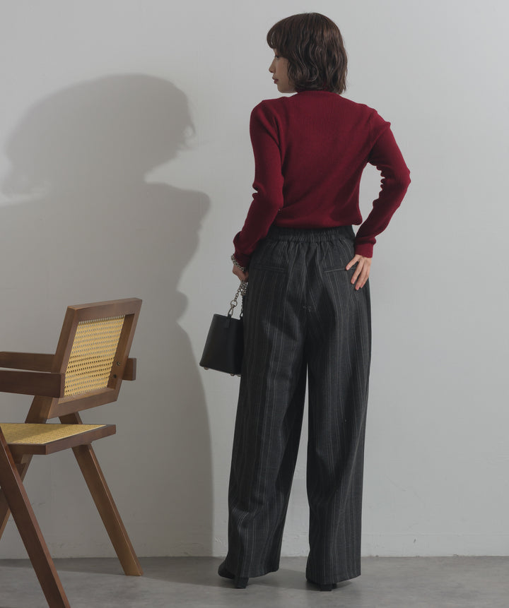 ハイネックニット