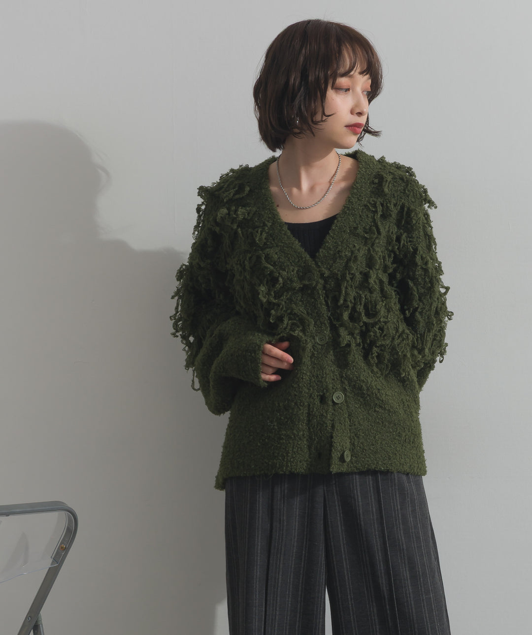 ループ編みVネックニットカーディガン