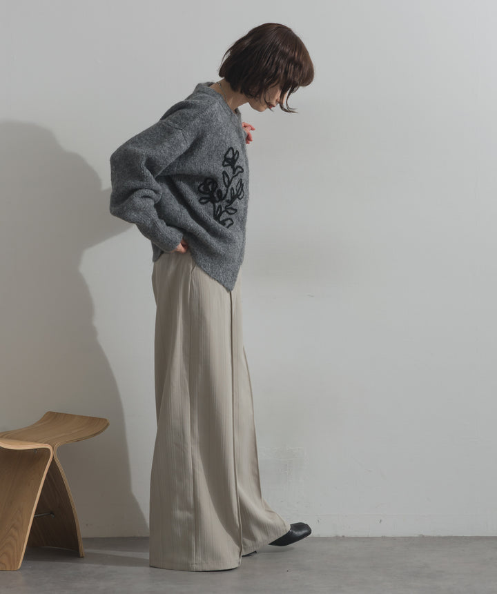 テープ刺繍ニットカーディガン