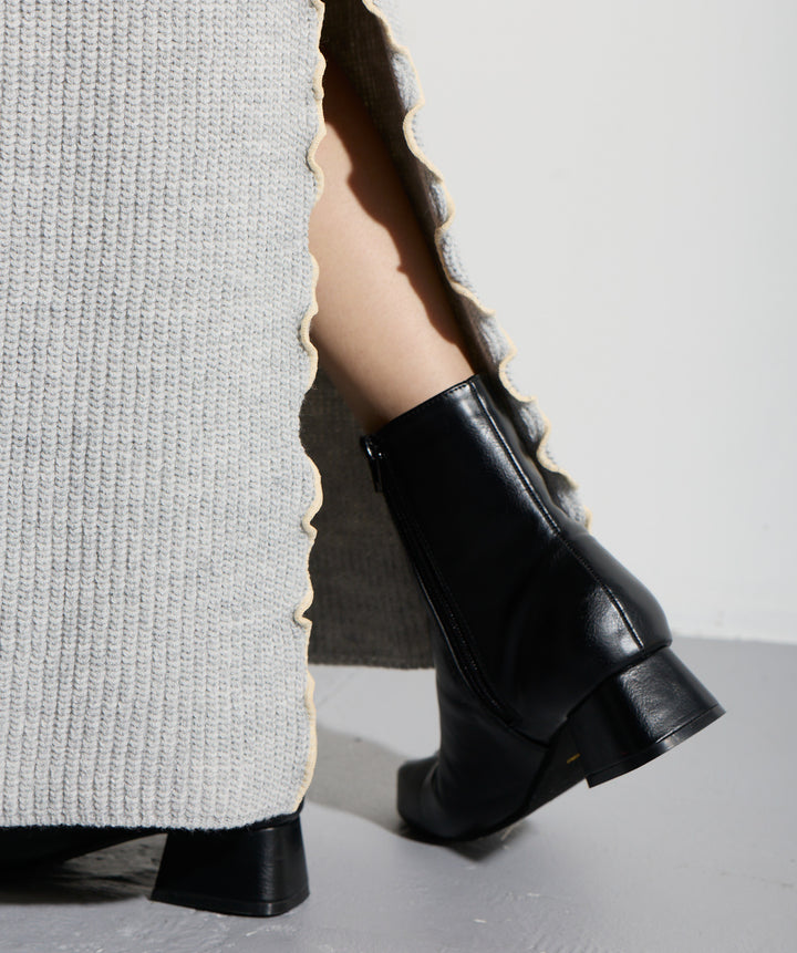 【SET】バックオープンUネックニット＋メロウラインスカー