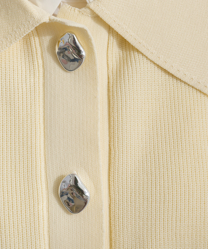 【TOPS SET】メタルボタン衿付きニットカーディガン＋ポプリン裾レースシャツワンピース