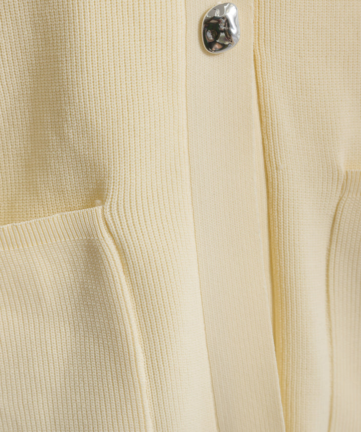 【TOPS SET】メタルボタン衿付きニットカーディガン＋ポプリン裾レースシャツワンピース