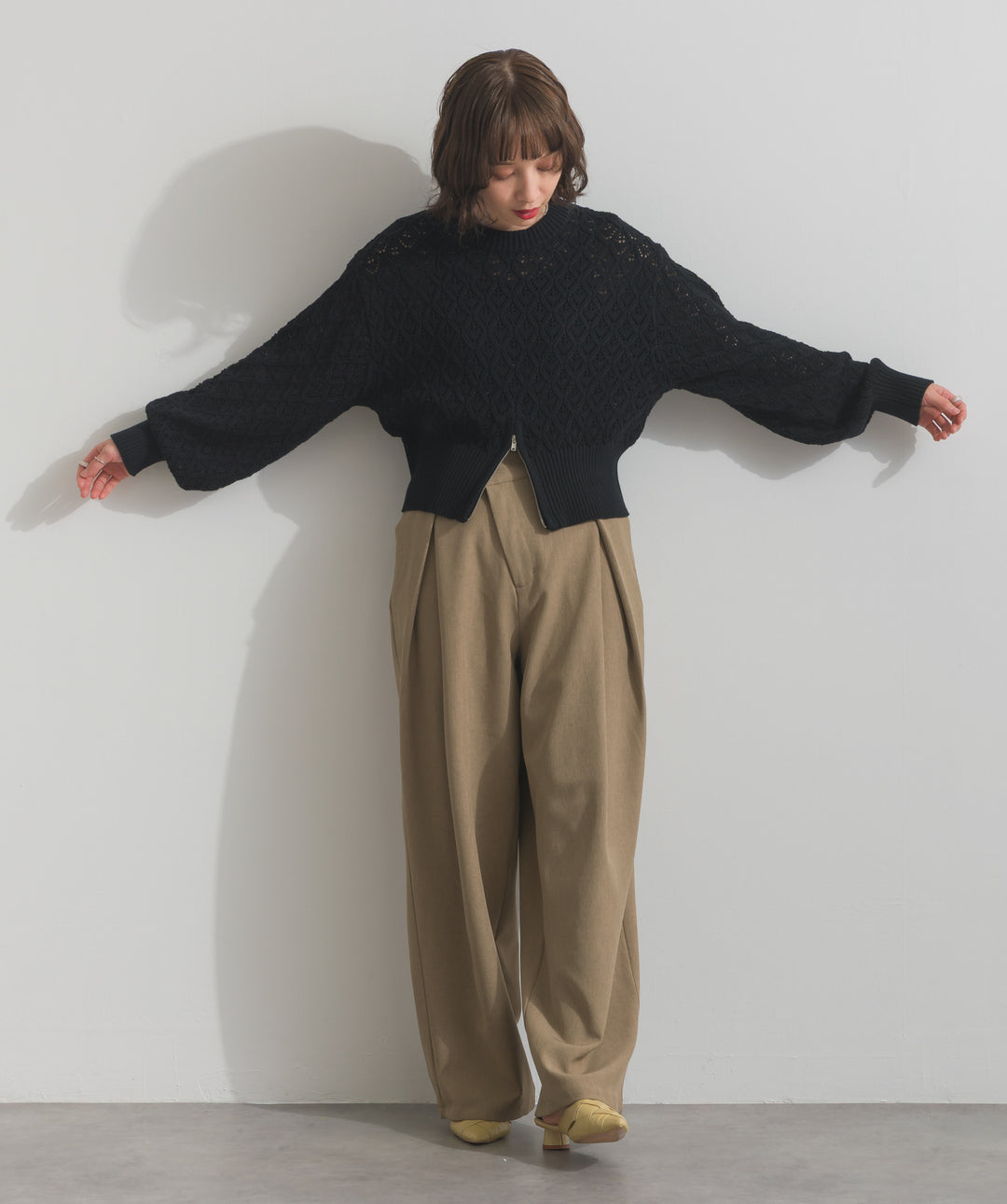 フロントスリットZIPニット