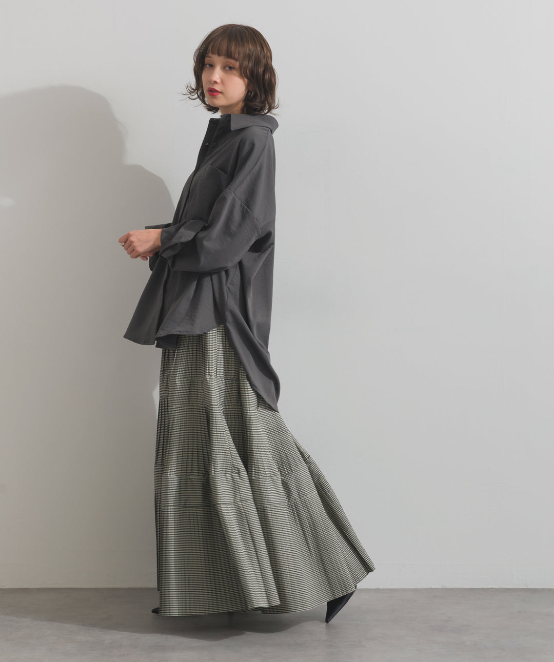 スリーブアレンジドレープシャツ