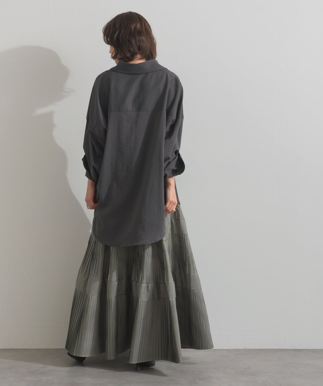 スリーブアレンジドレープシャツ