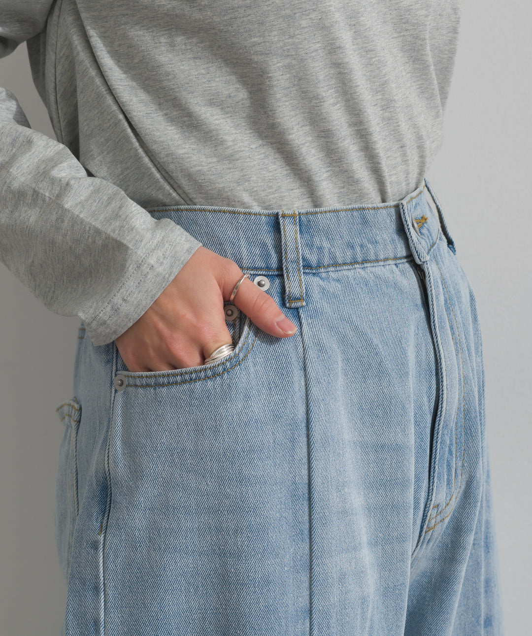 ツートーンバイカラーデニムパンツ