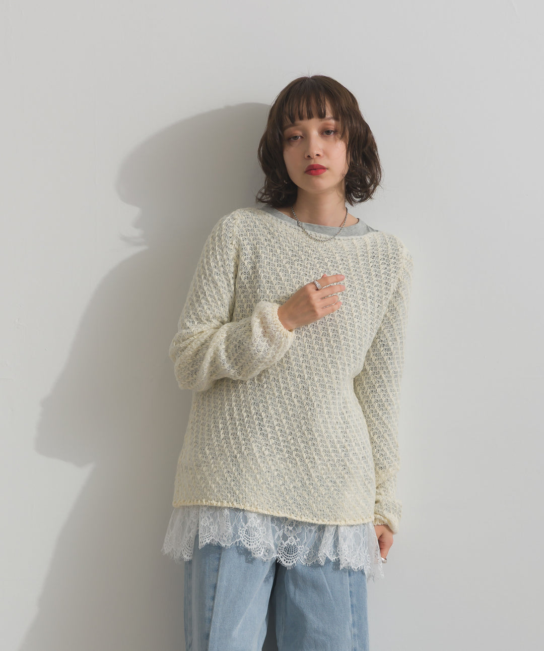 裾レースロングスリーブTシャツ