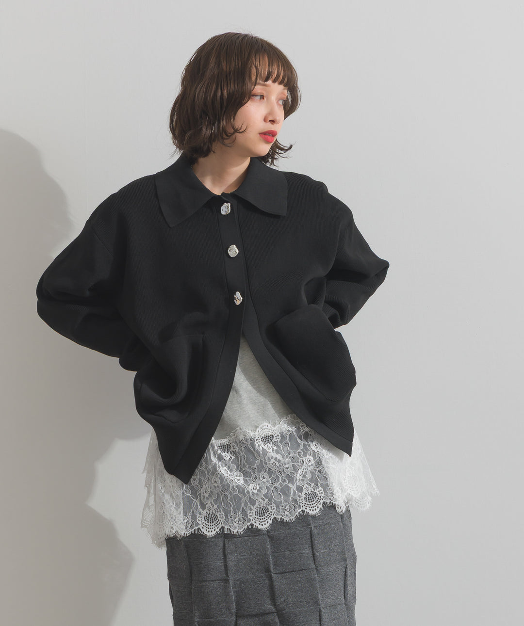 裾レースロングスリーブTシャツ