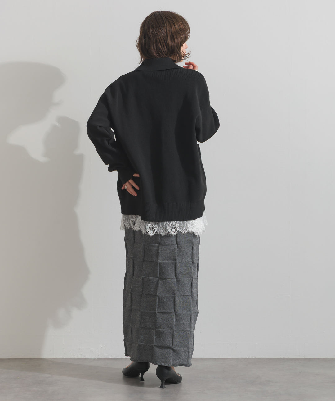 【TOPS SET】メタルボタン衿付きニットカーディガン＋裾レースロングスリーブTシャツ